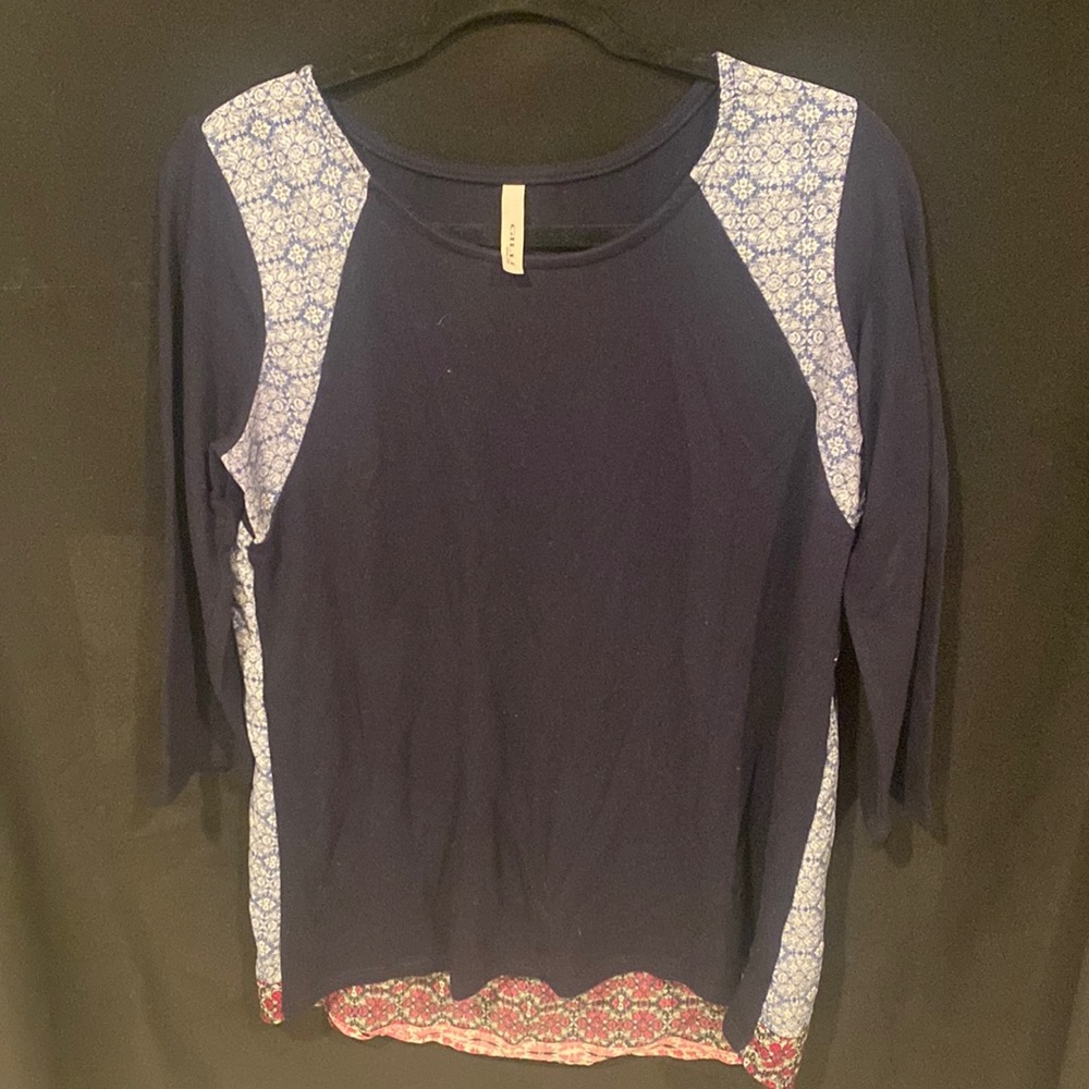 Medium, Gilli tunic top
